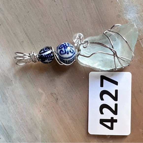 Sea Glass and ceramic bead pendant Wire Wrapped Handmade Art To Wear 4226 Y - Picture 6 of 9